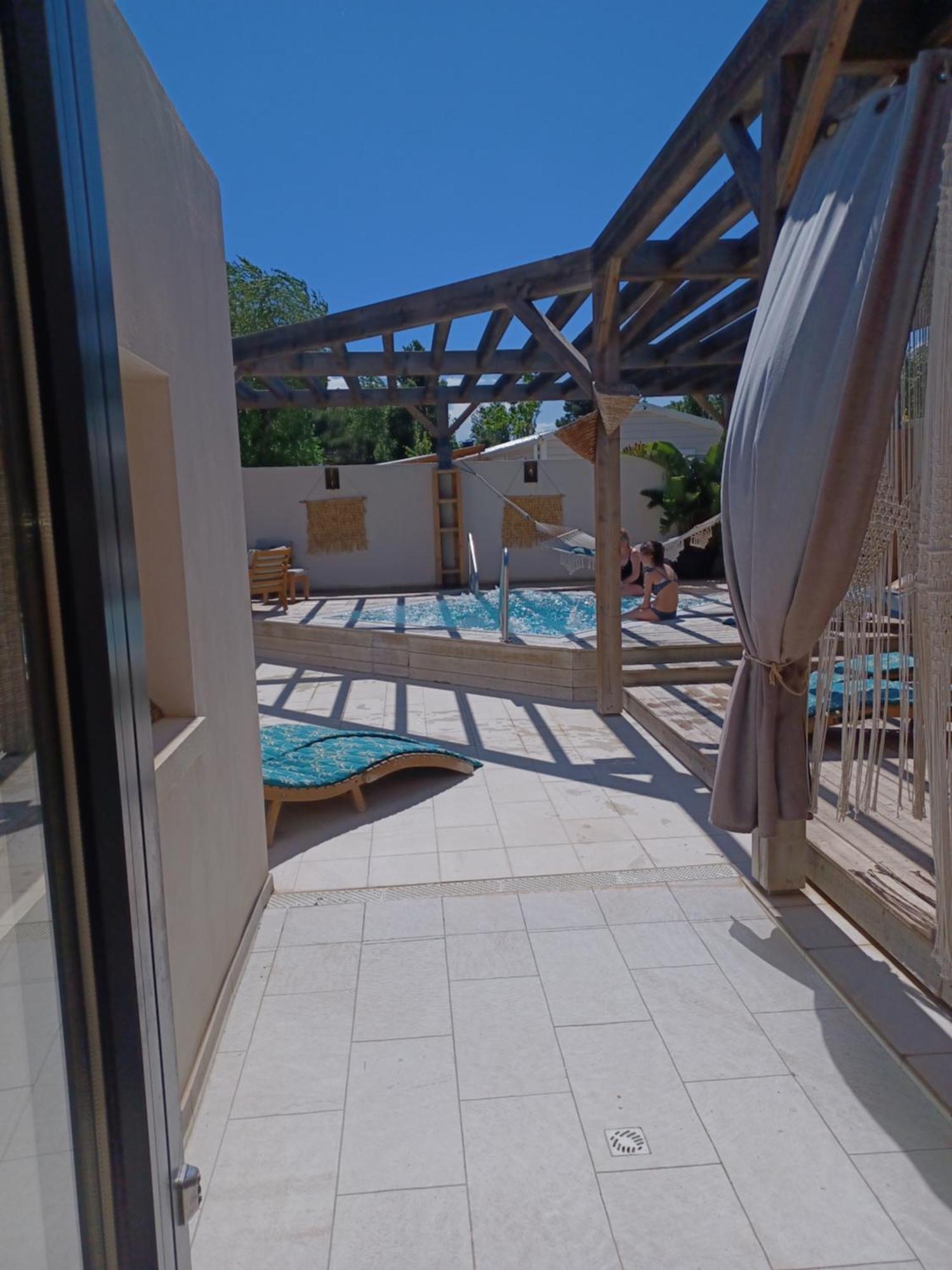 Mobil-Home Pour 6 Personnes Narbonne Bagian luar foto